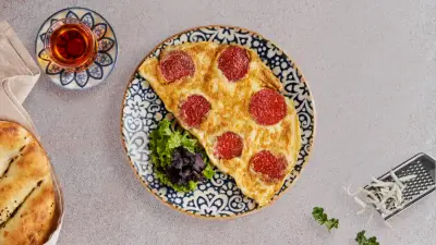 Sucuqlu omlet