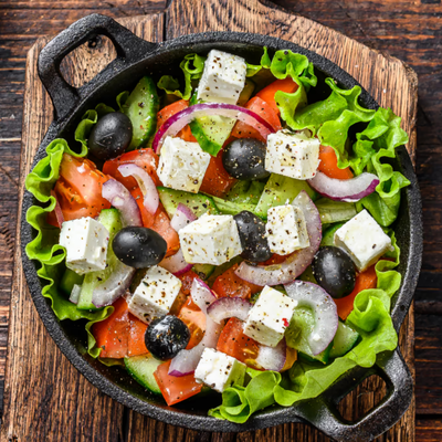 Çoban salatı pendirli