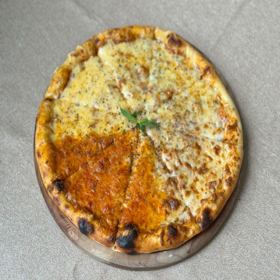 Pizza Quattro Formaggi S/M