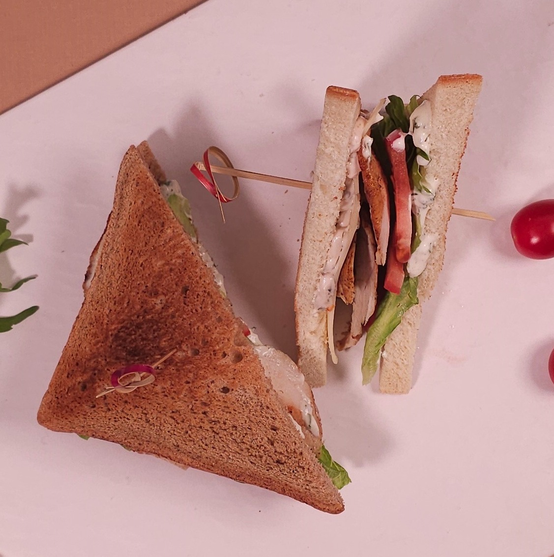 SMOK SALMON SANDWICH