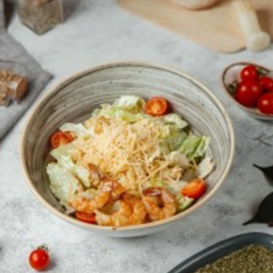 Sezar salatı (Krevetli)