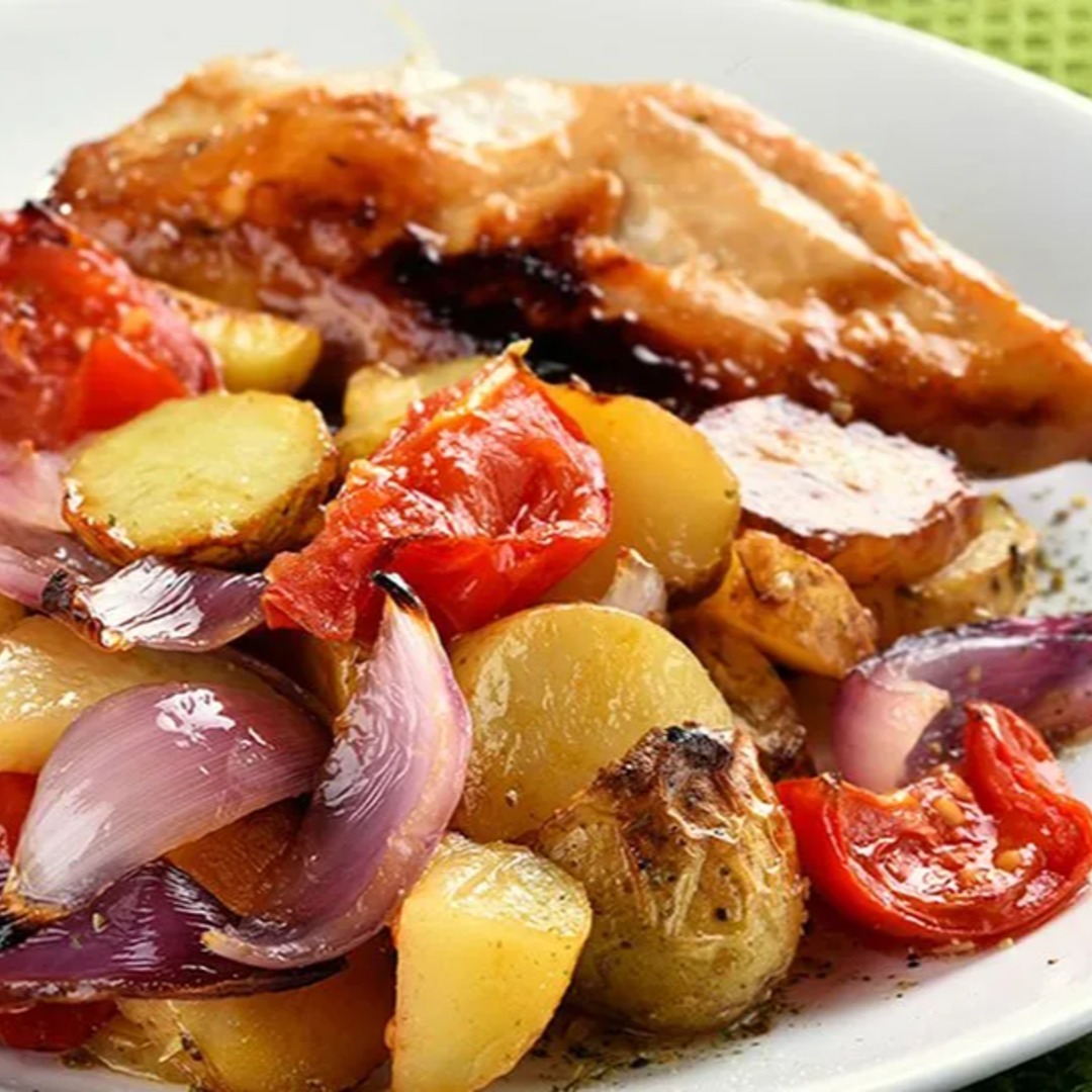 ALETTE di POLLO con Patate e Insalata