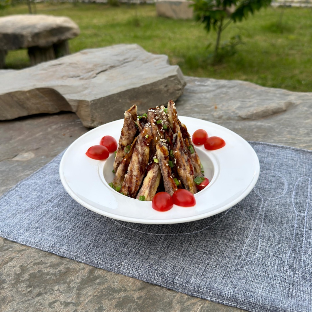 Xırt-xırt badımcan salatı