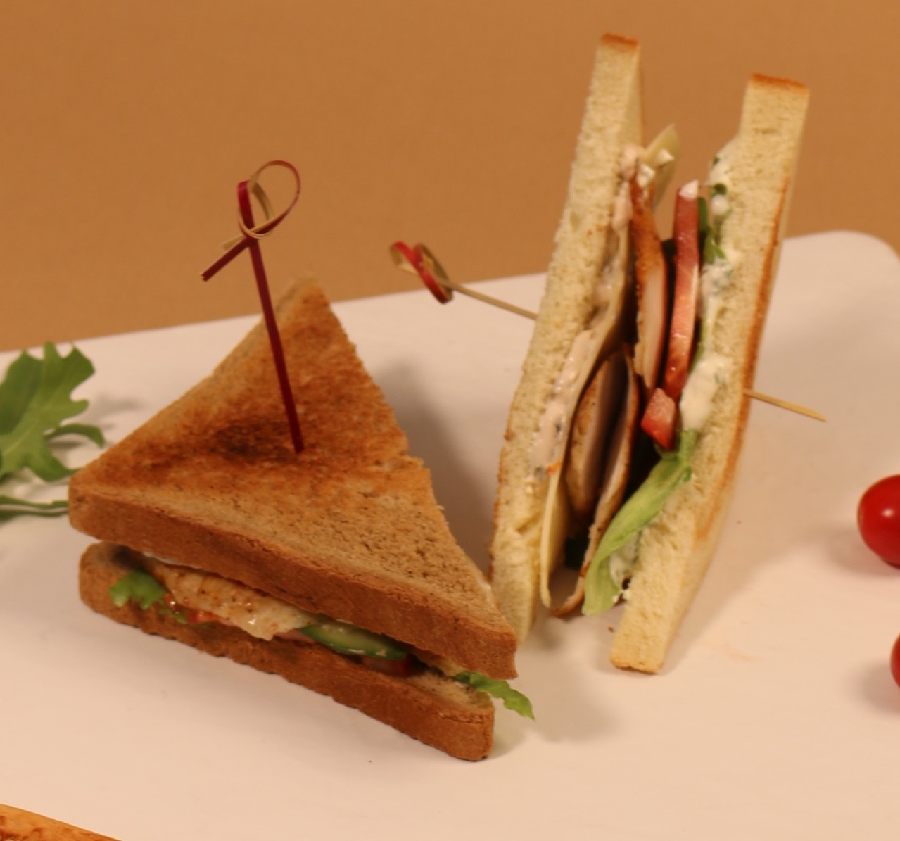 CHICKEN SANDWICH
