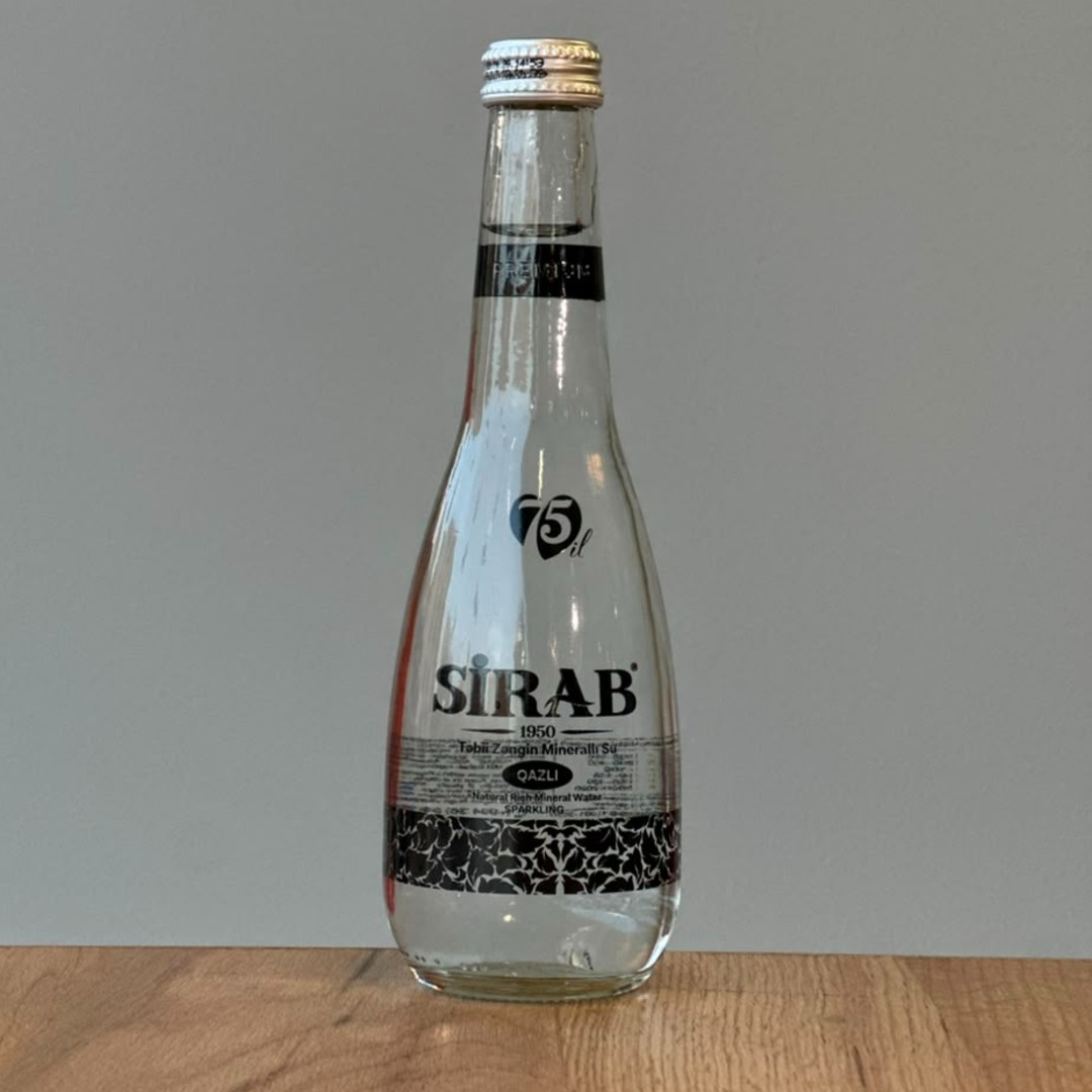 Sirab premium 0.7 L (qazlı)