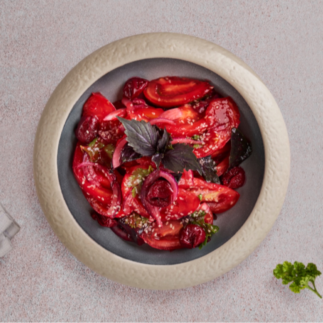 Albalı pomidor salatı