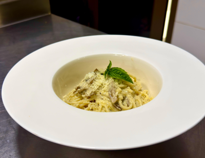 CREAMY MUSHROOM SPAGHETTI