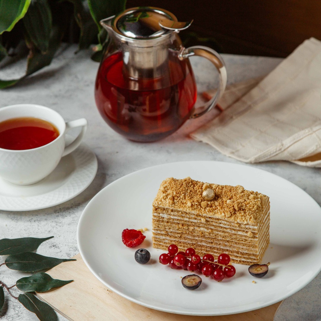 Raspberry Honey Cake