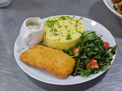 SCHNITZEL WITH MUSHROOM SAUCE AND MASH POTATO