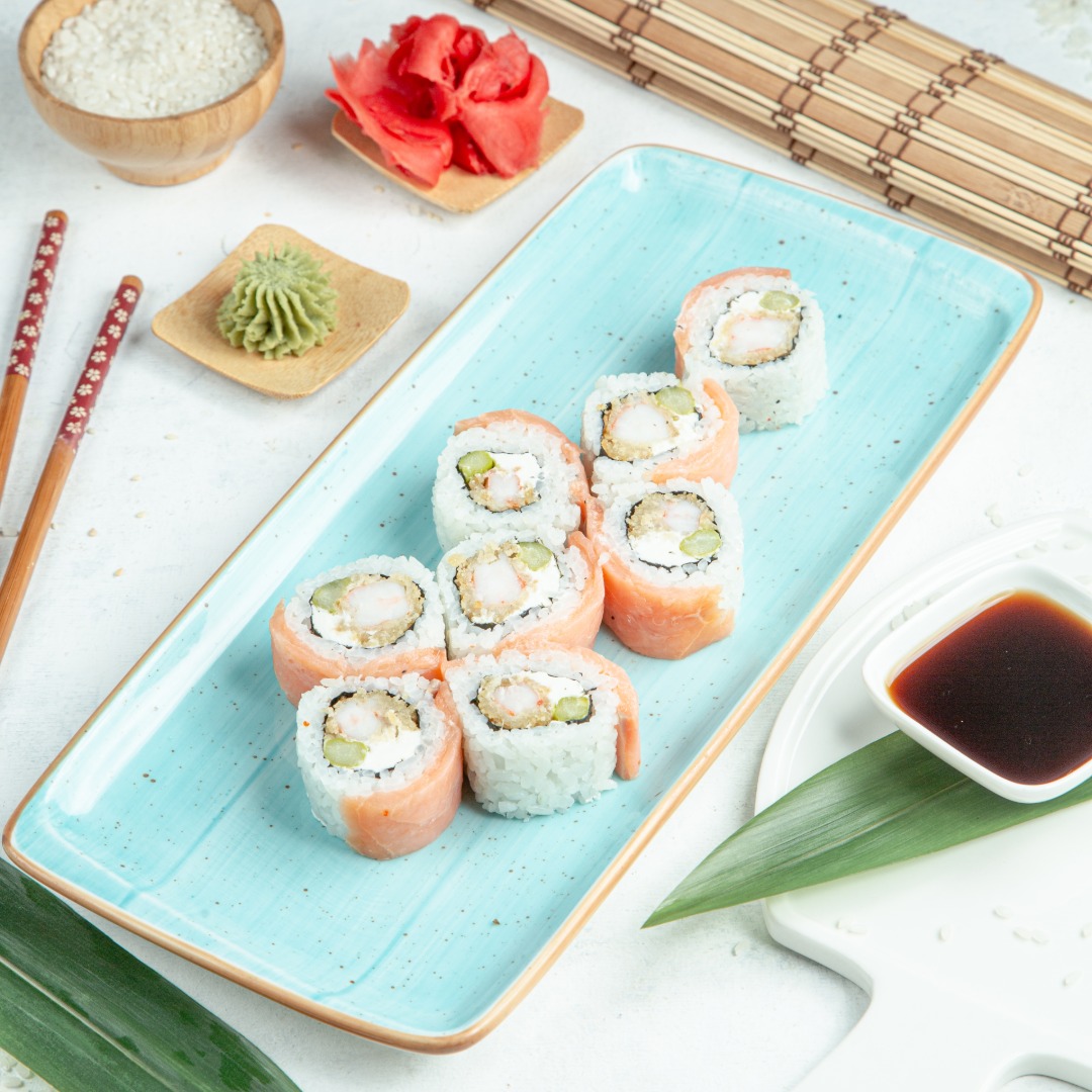Asparagus  Shrimp Roll