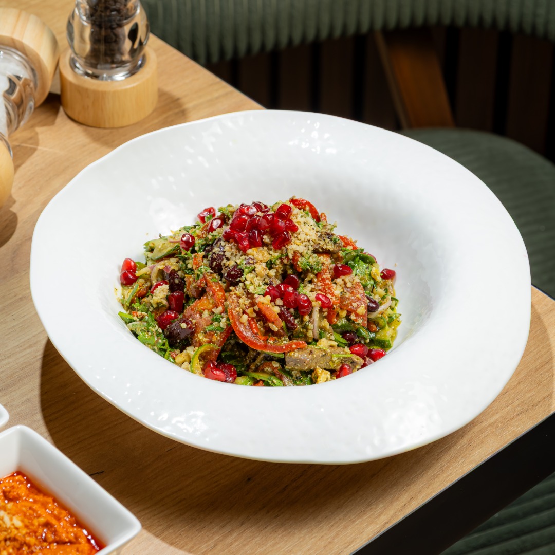 Gürcüsayağı can əti salatı