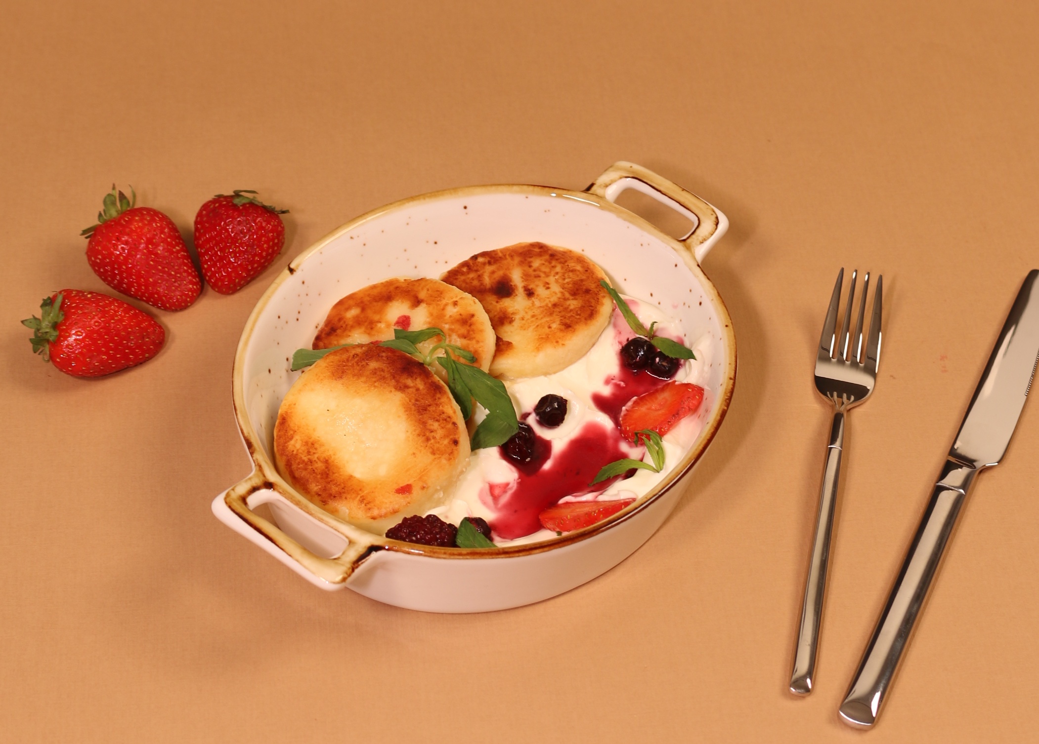 Syrniki (Cheese pancakes)