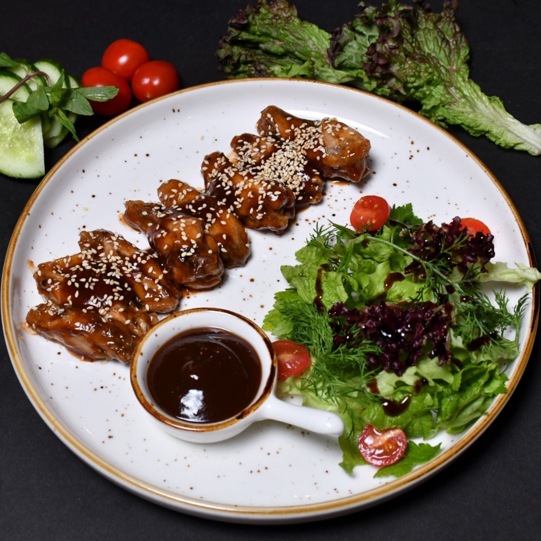 BARBEKYU TOYUQ QANADLARI