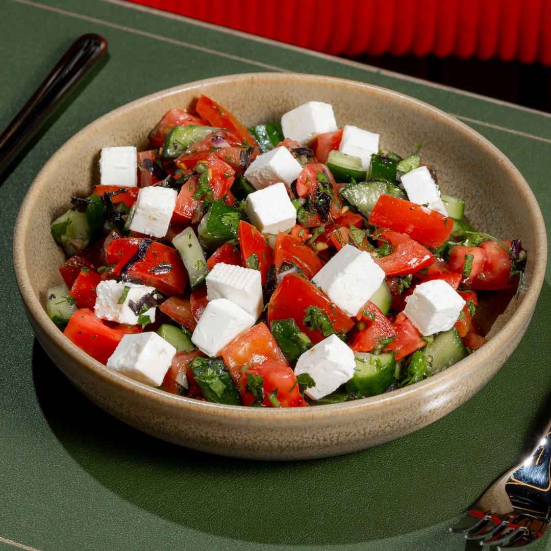 Pendirli çoban salatı